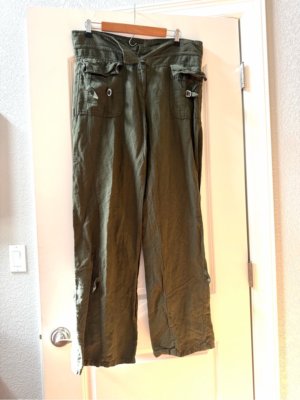 United Colors of Benetton Flax/Cotton Blend Cargo Utility Pants. Paper bag waist